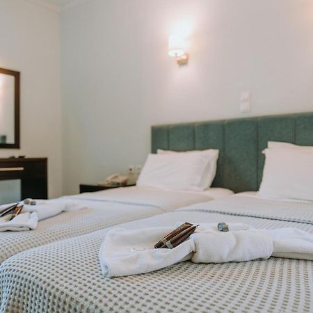 Karavostasi Beach Hotel Pérdika Kültér fotó