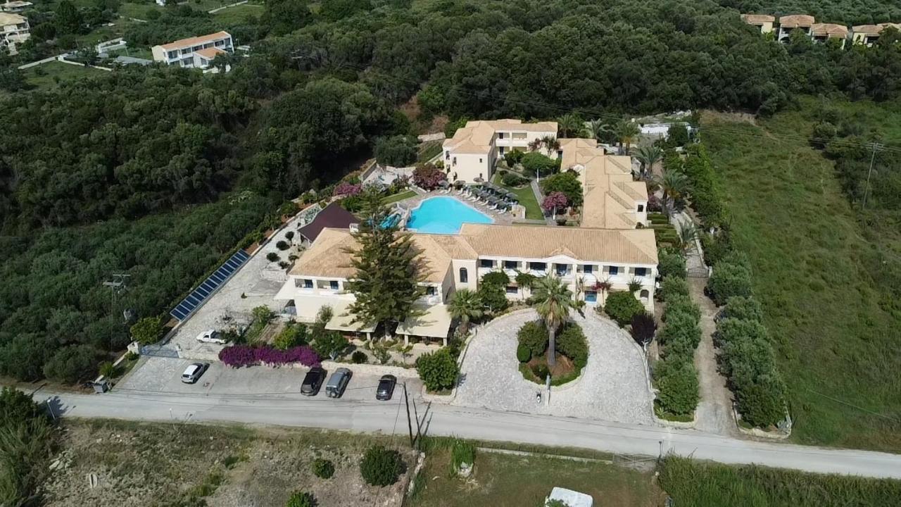 Karavostasi Beach Hotel Pérdika Kültér fotó